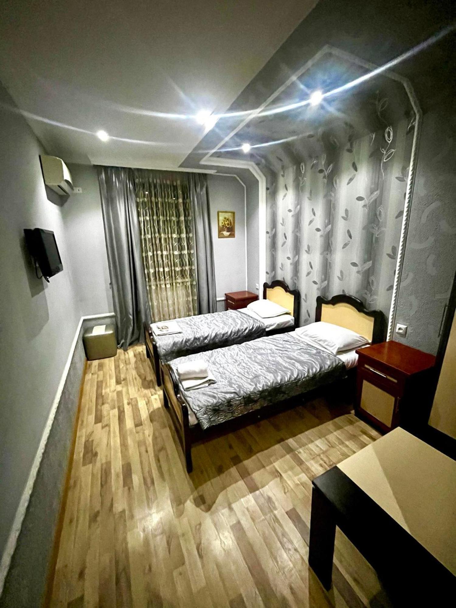 B&B Europa Hotel Kutaisi Eksteriør billede