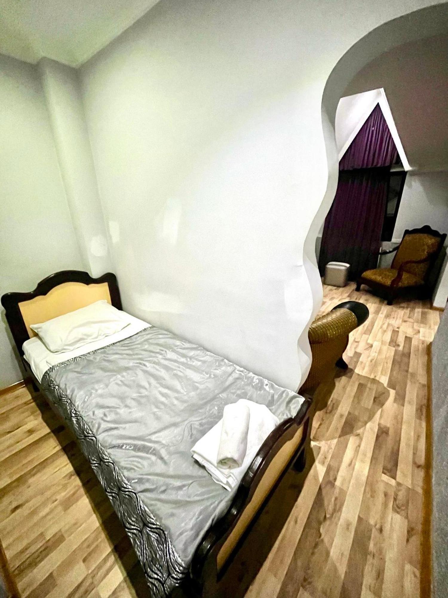 B&B Europa Hotel Kutaisi Eksteriør billede