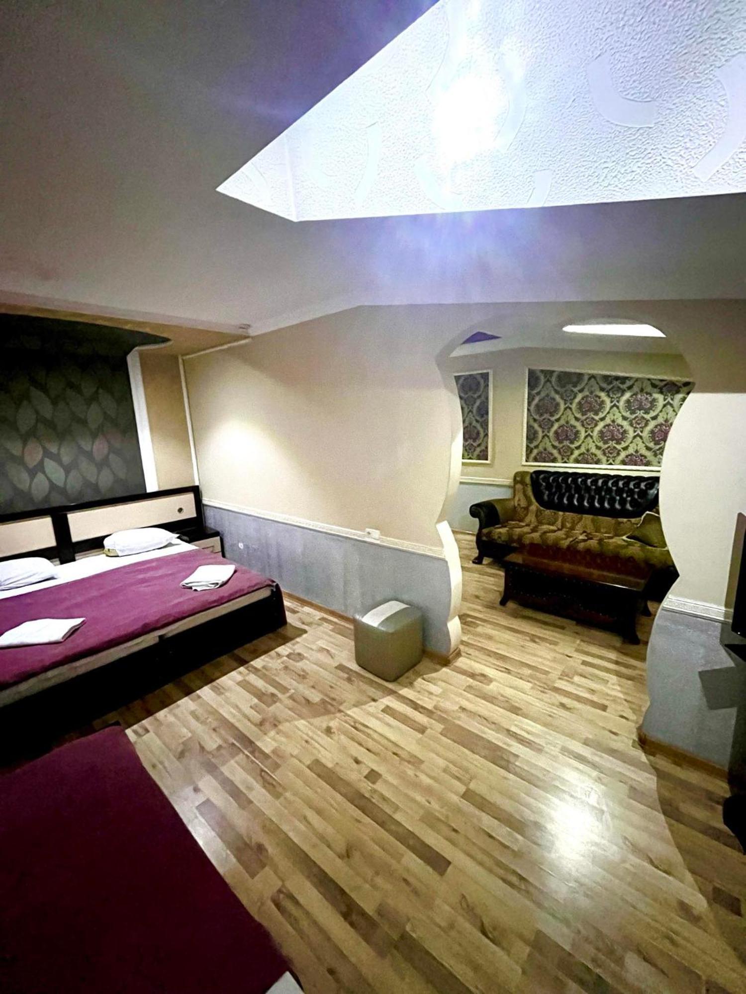 B&B Europa Hotel Kutaisi Eksteriør billede