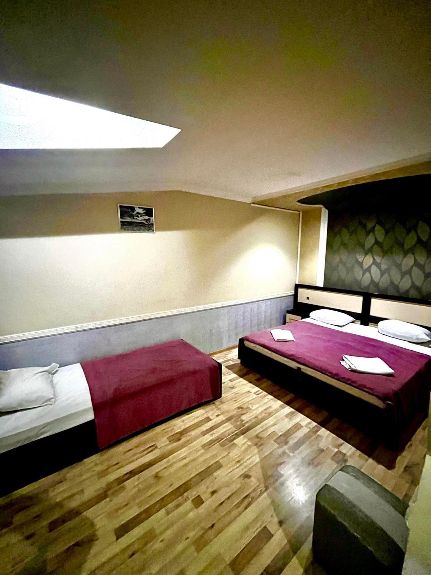 B&B Europa Hotel Kutaisi Eksteriør billede